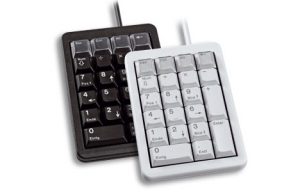 Keypad G84-4700 USB Black teclado Negro